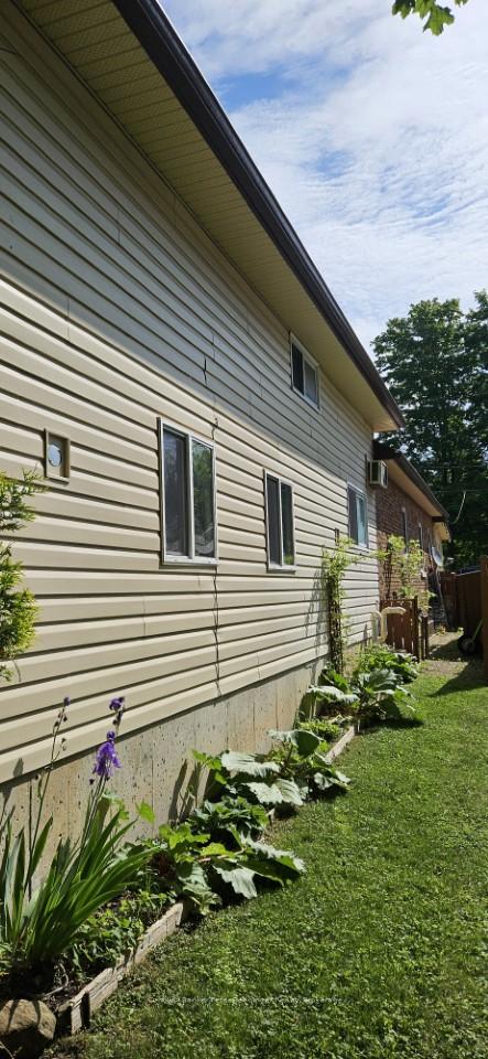 Photo 7 of 594 William Street N, West Grey — HOMEH