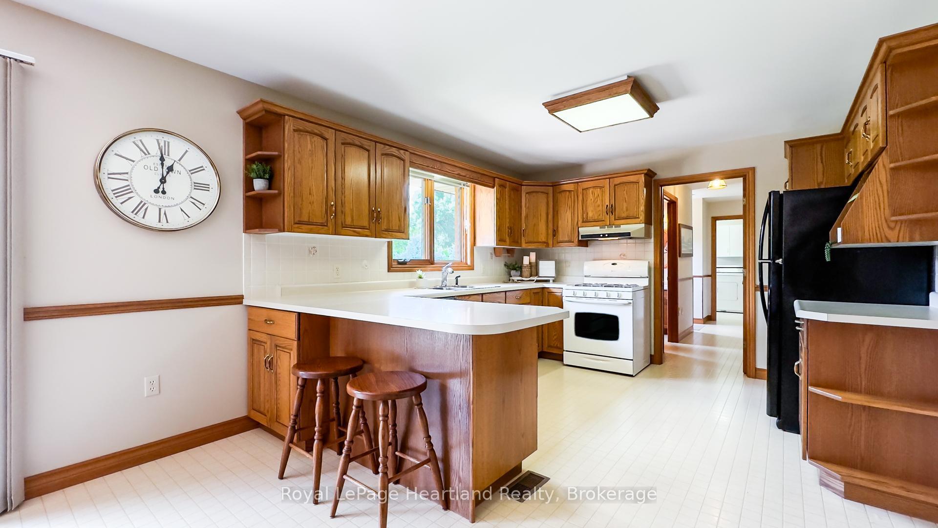 Photo 14 of 7333 Line 34 Road, West Perth, Hibbert — HOMEH