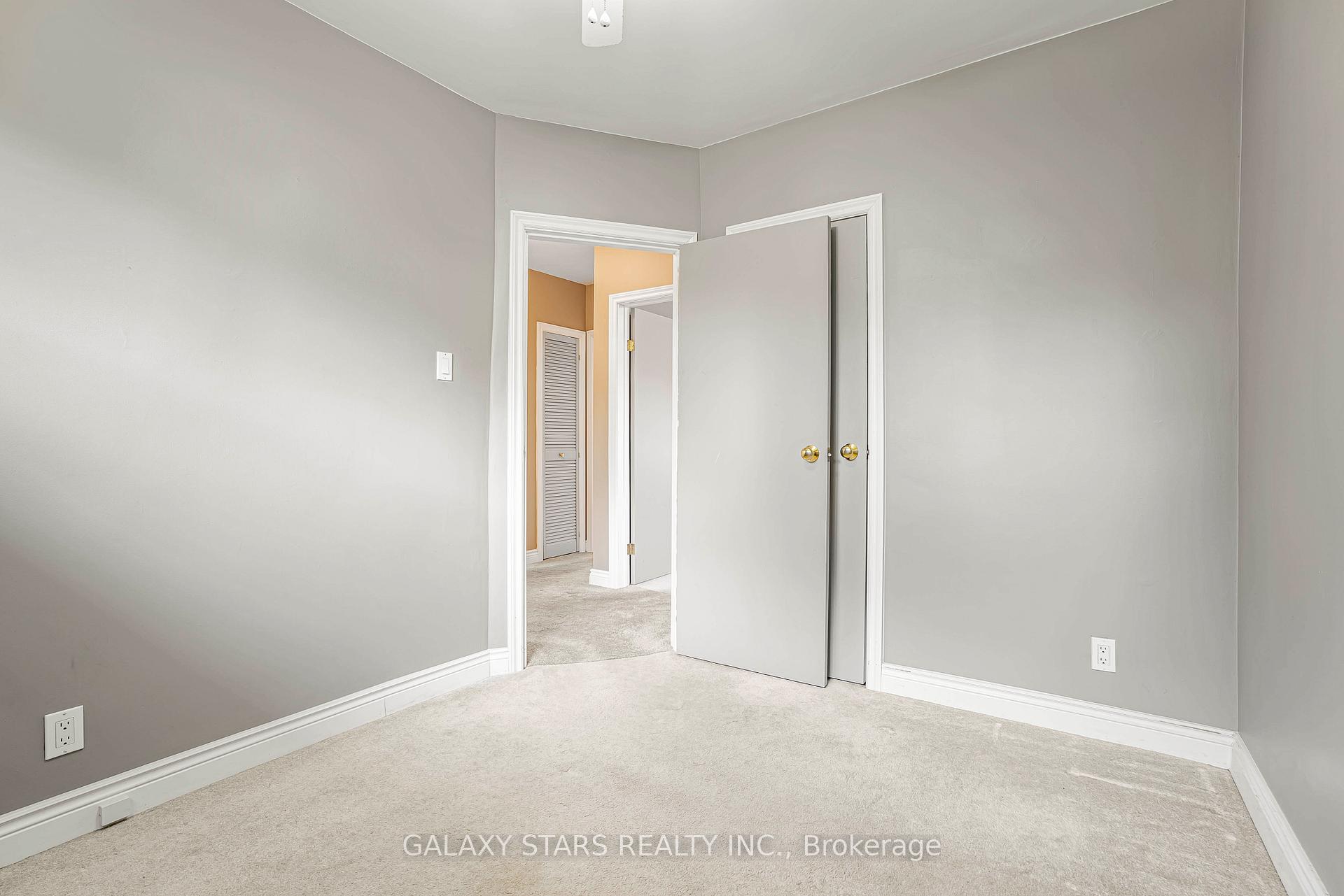 Photo 15 of Unit Main, 1012 Wardman Crescent, Whitby, Williamsburg — HOMEH