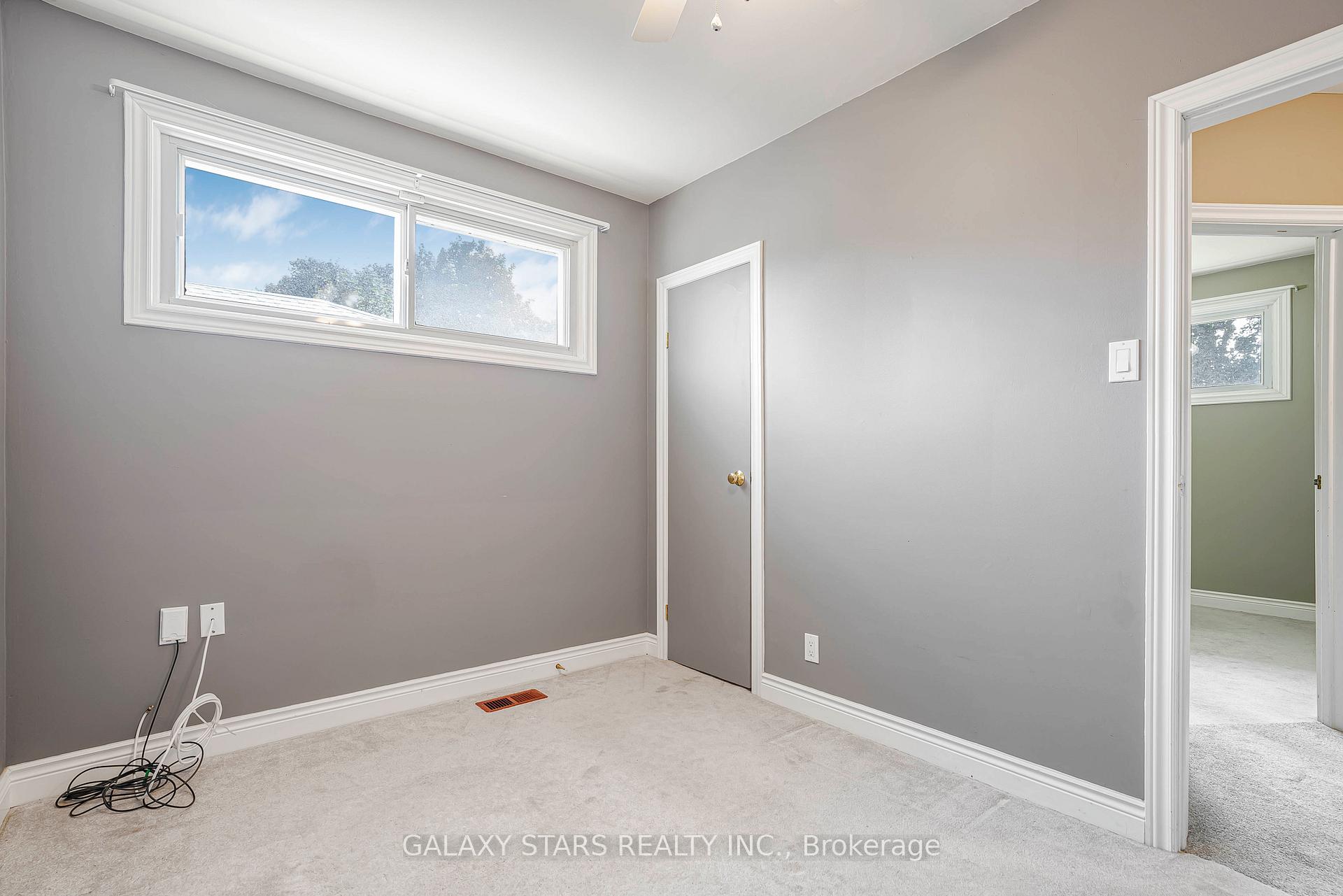 Photo 17 of Unit Main, 1012 Wardman Crescent, Whitby, Williamsburg — HOMEH