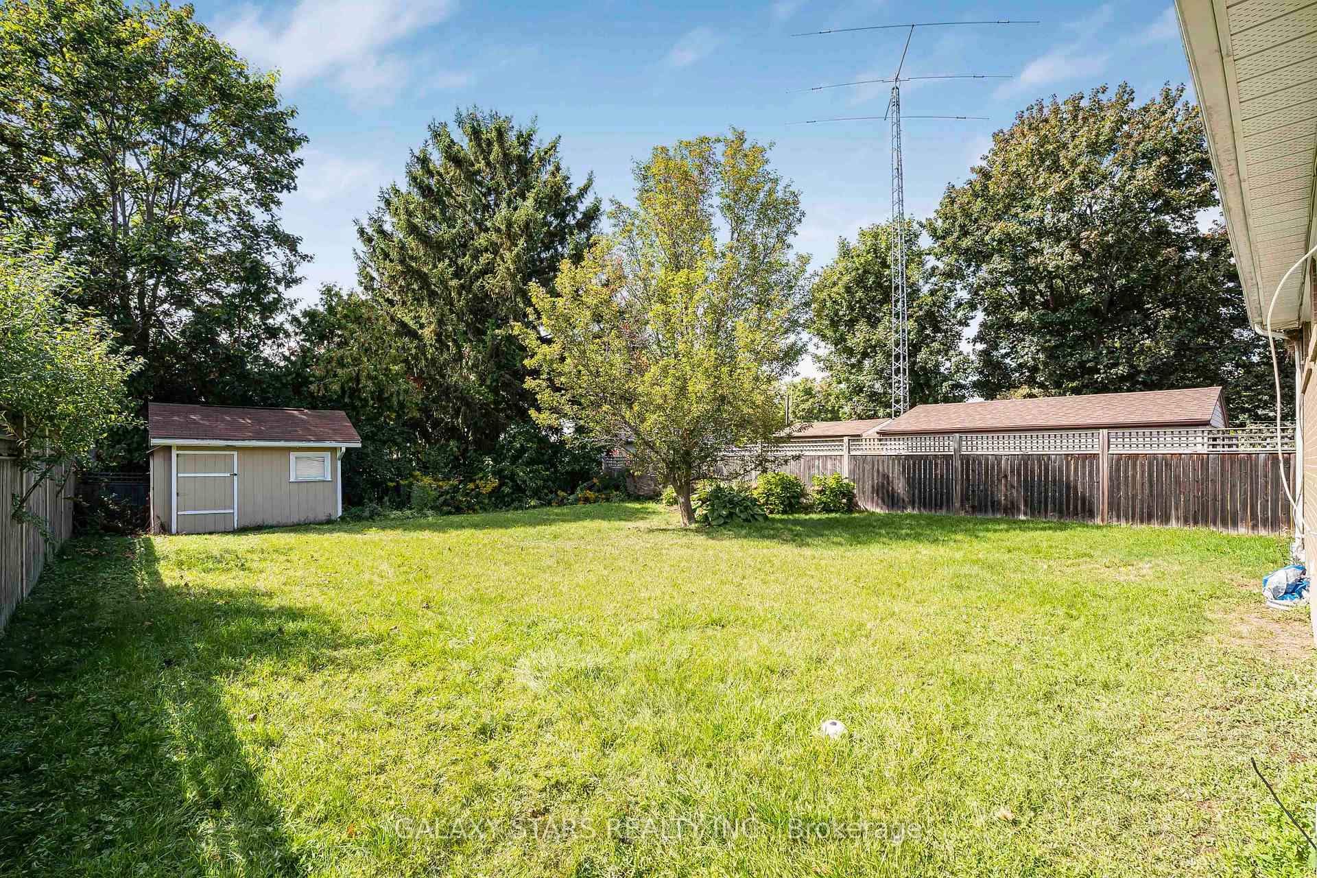 Photo 20 of Unit Main, 1012 Wardman Crescent, Whitby, Williamsburg — HOMEH