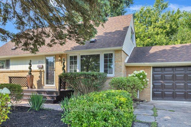 Front of 3711 Dandurand Boulevard