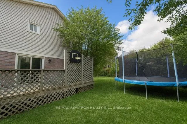 Photo 12 of 21 Vanessa Place, Whitby, Blue Grass Meadows — HOMEH