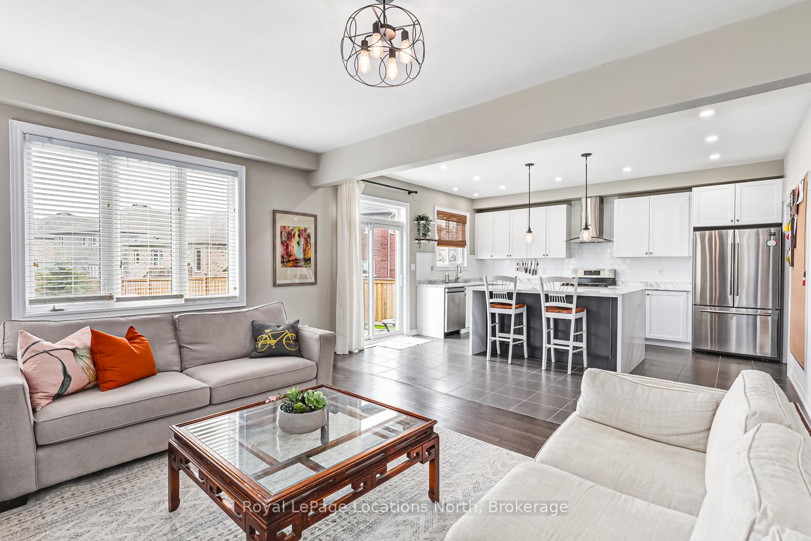 Photo 9 of 1 Academy Avenue, Wasaga Beach — HOMEH