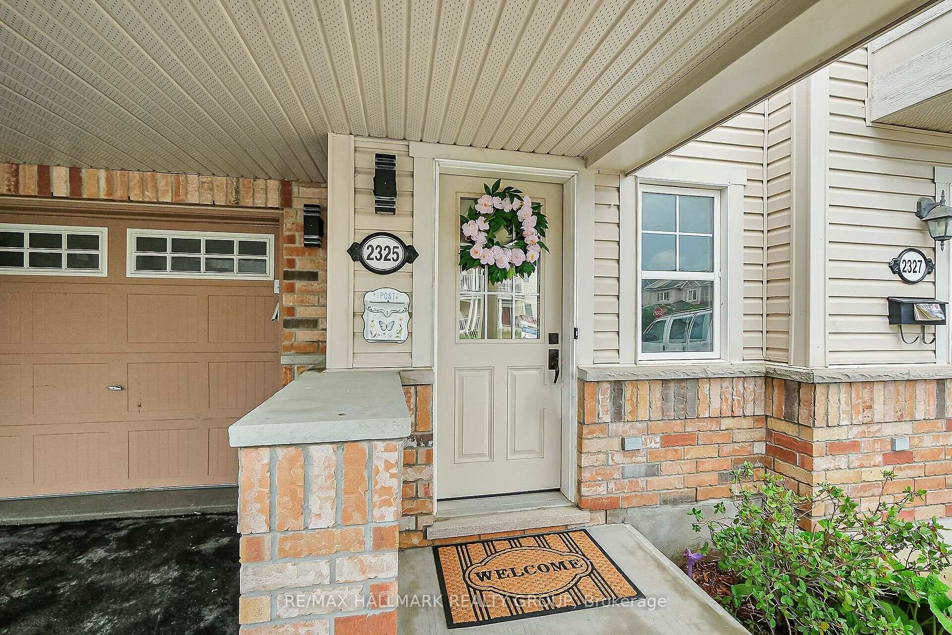 Photo 5 of 2325 Blue Aster Street, Ottawa, Barrhaven - Half Moon Bay — HOMEH