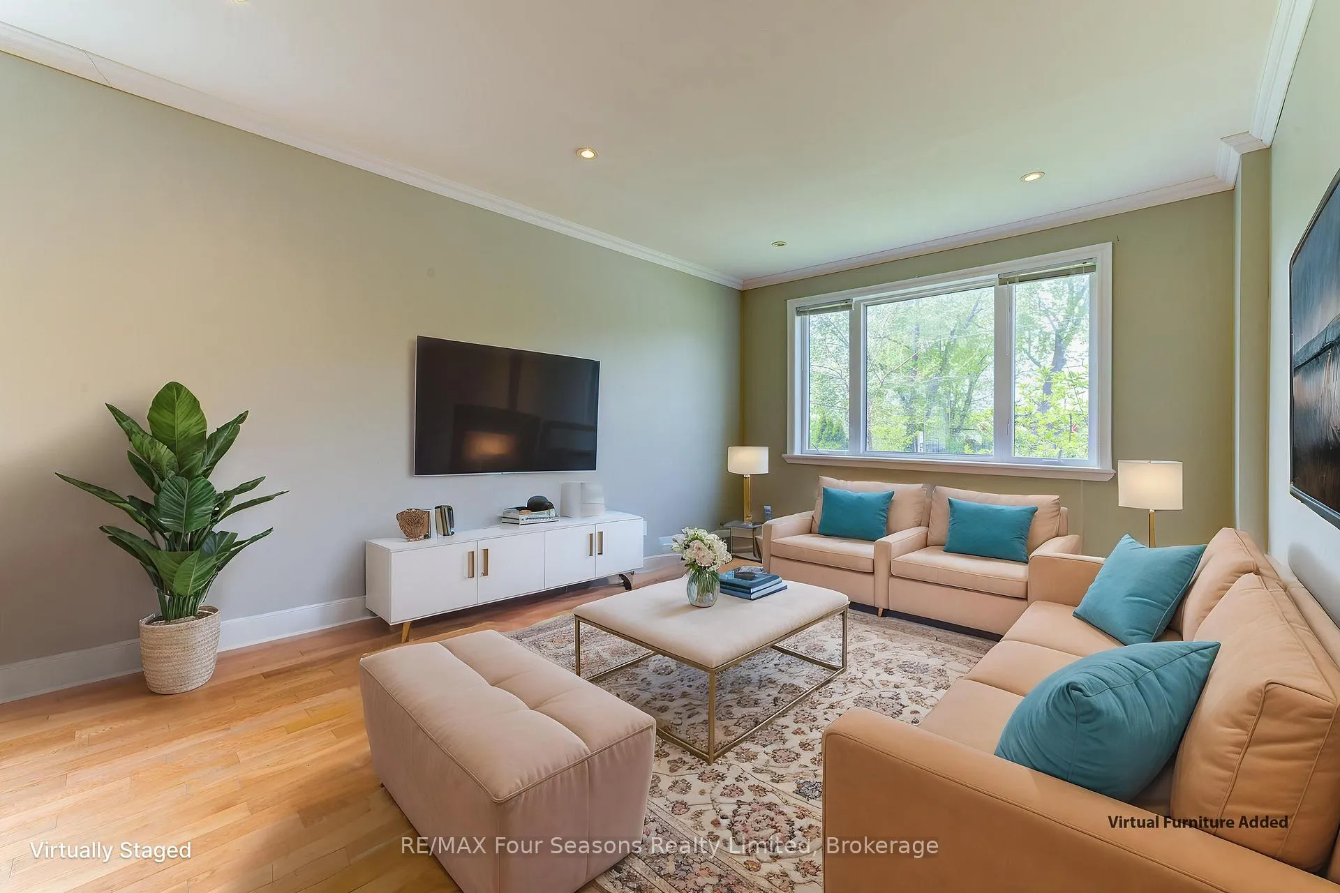 Photo 6 of 243 River Road E, Wasaga Beach — HOMEH