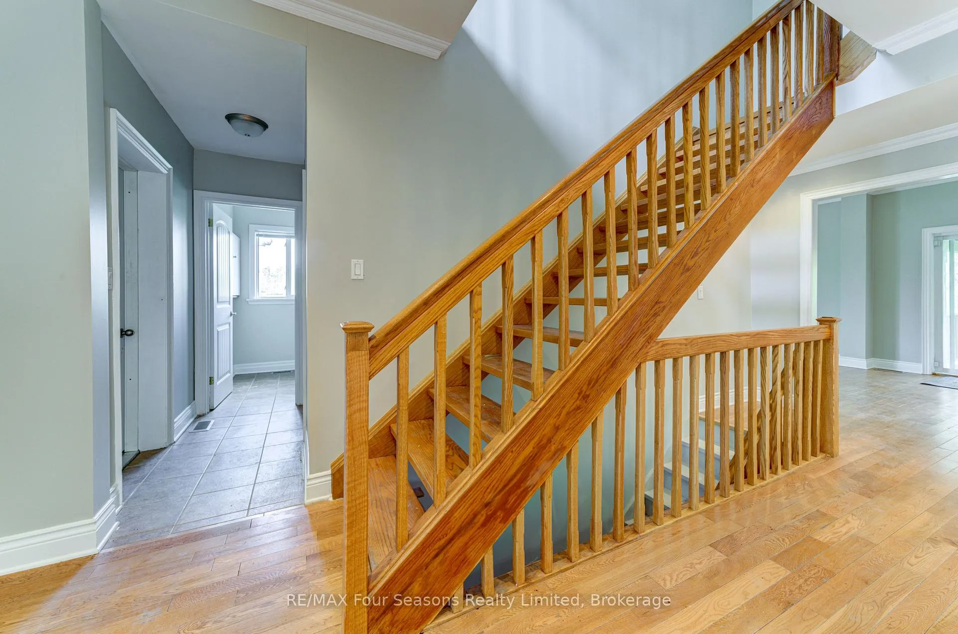 Photo 21 of 243 River Road E, Wasaga Beach — HOMEH