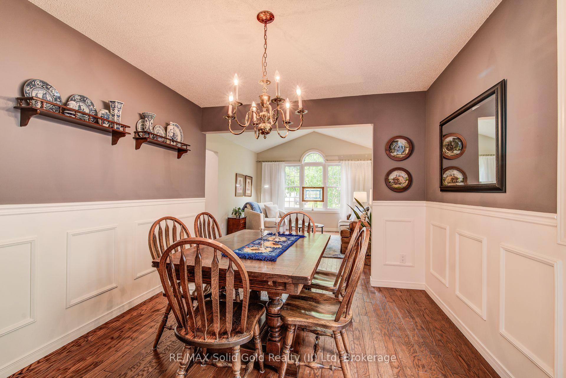 Photo 8 of 580 Hallmark Drive, Waterloo — HOMEH