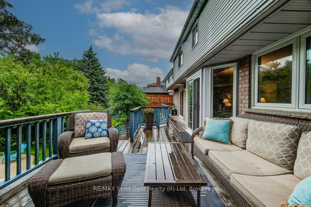 Photo 32 of 580 Hallmark Drive, Waterloo — HOMEH