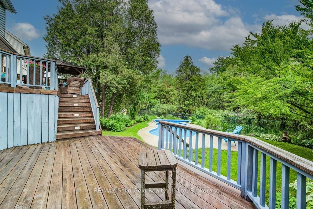 Photo 35 of 580 Hallmark Drive, Waterloo — HOMEH