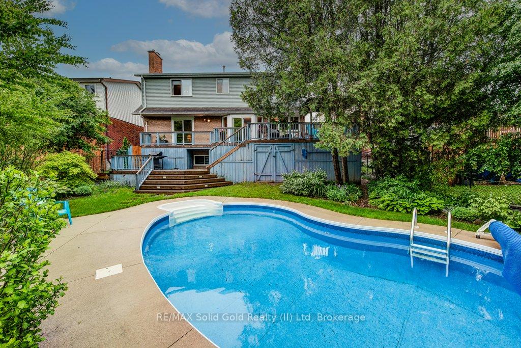 Photo 39 of 580 Hallmark Drive, Waterloo — HOMEH