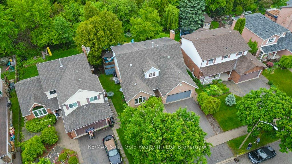 Photo 43 of 580 Hallmark Drive, Waterloo — HOMEH