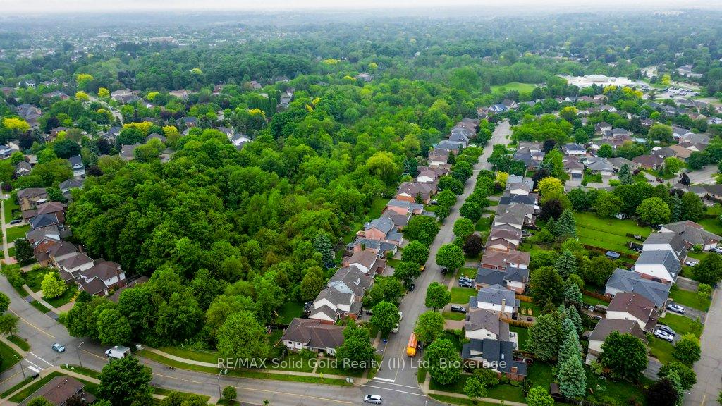 Photo 44 of 580 Hallmark Drive, Waterloo — HOMEH