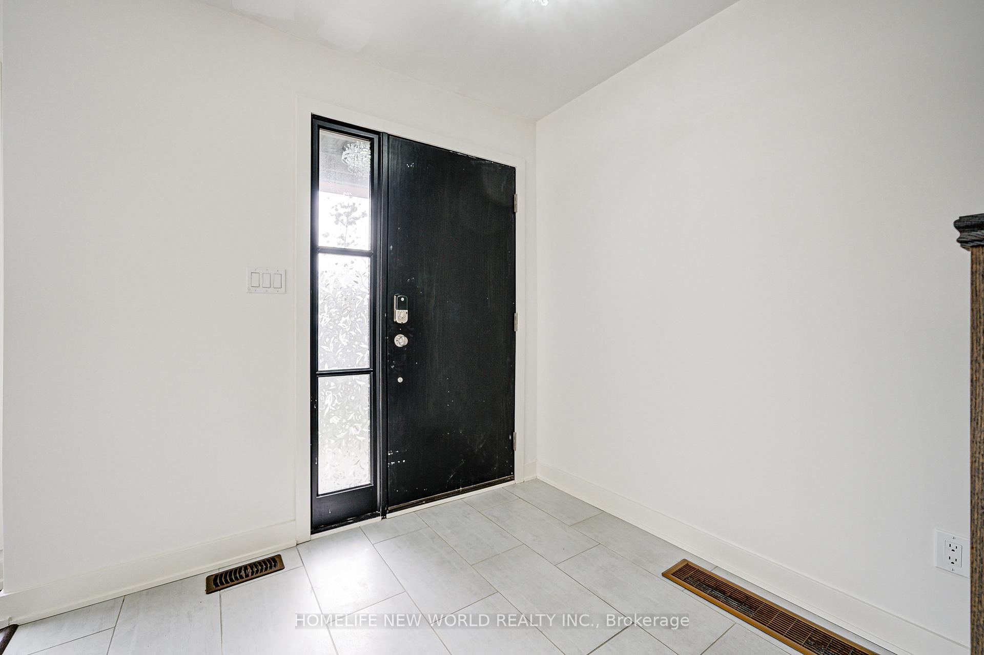 Photo 5 of 147 Carpaccio Avenue, Vaughan, Vellore Village — HOMEH