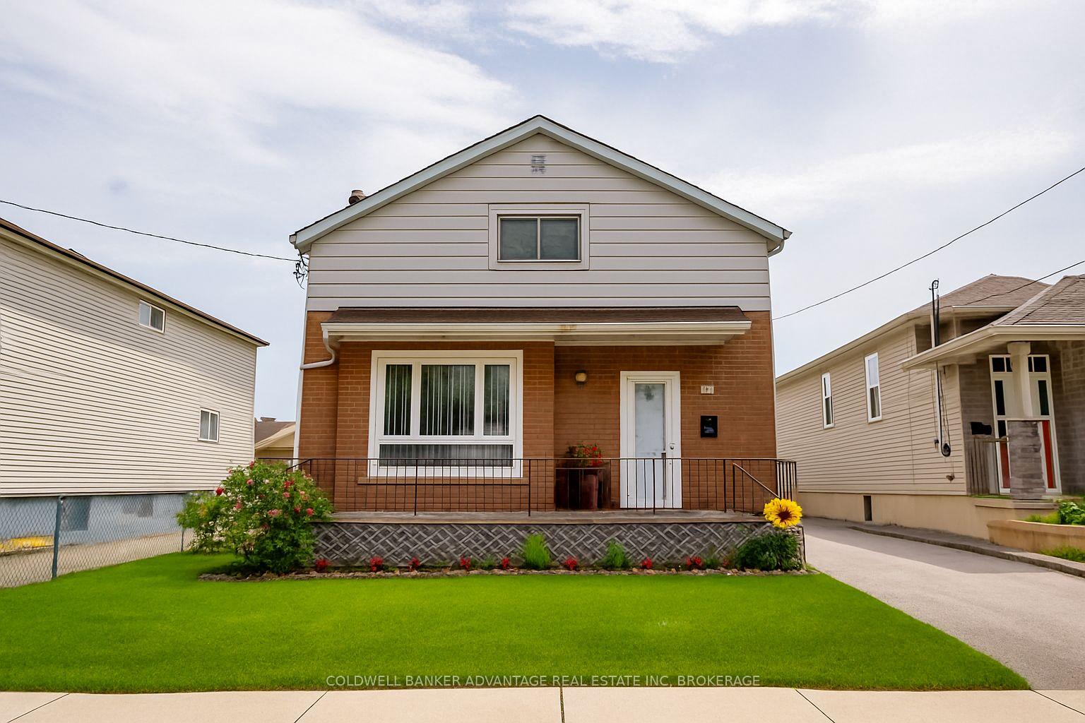 Photo 2 of 104 Wallace Avenue S, Welland, Lincoln/Crowland — HOMEH