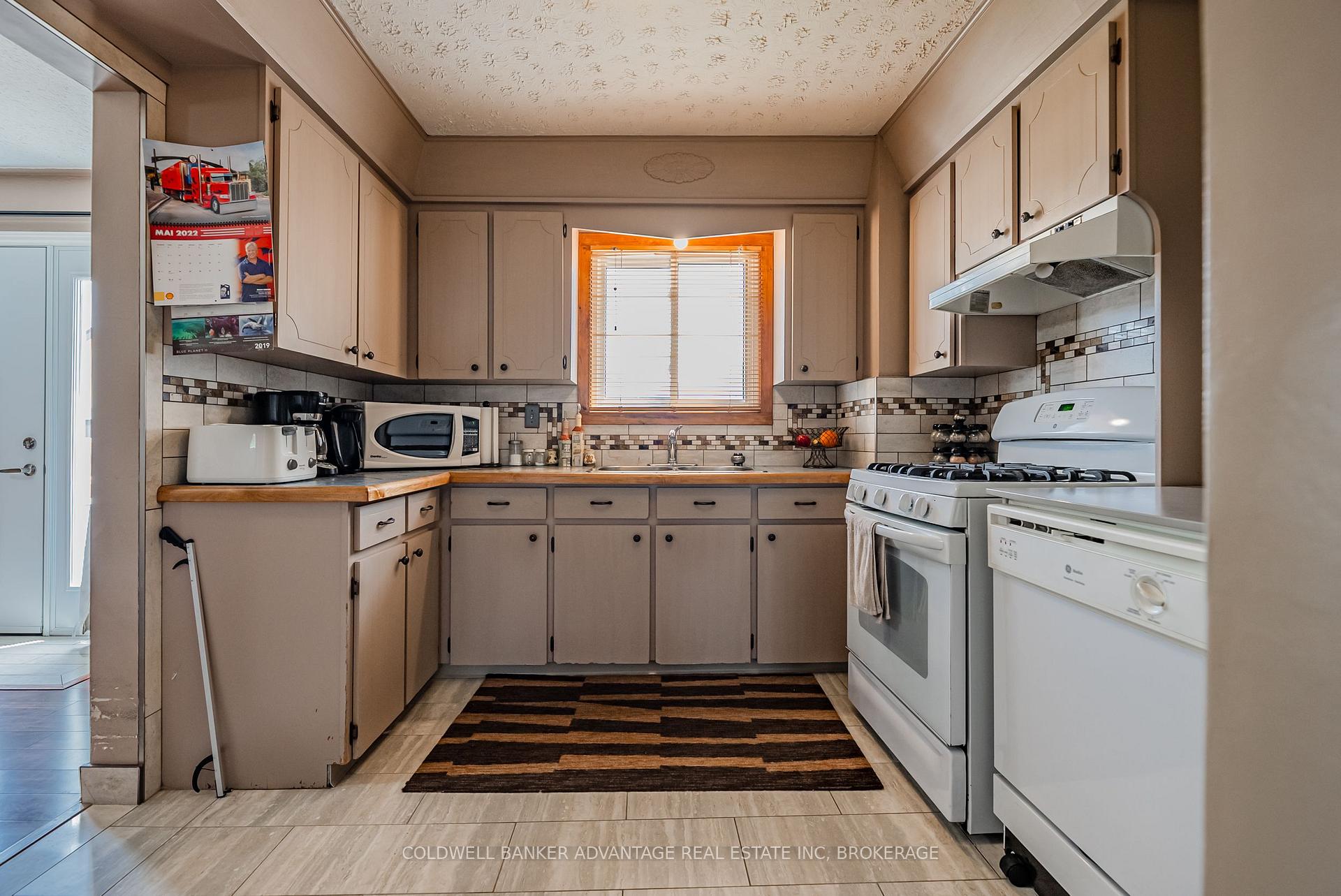 Photo 15 of 104 Wallace Avenue S, Welland, Lincoln/Crowland — HOMEH