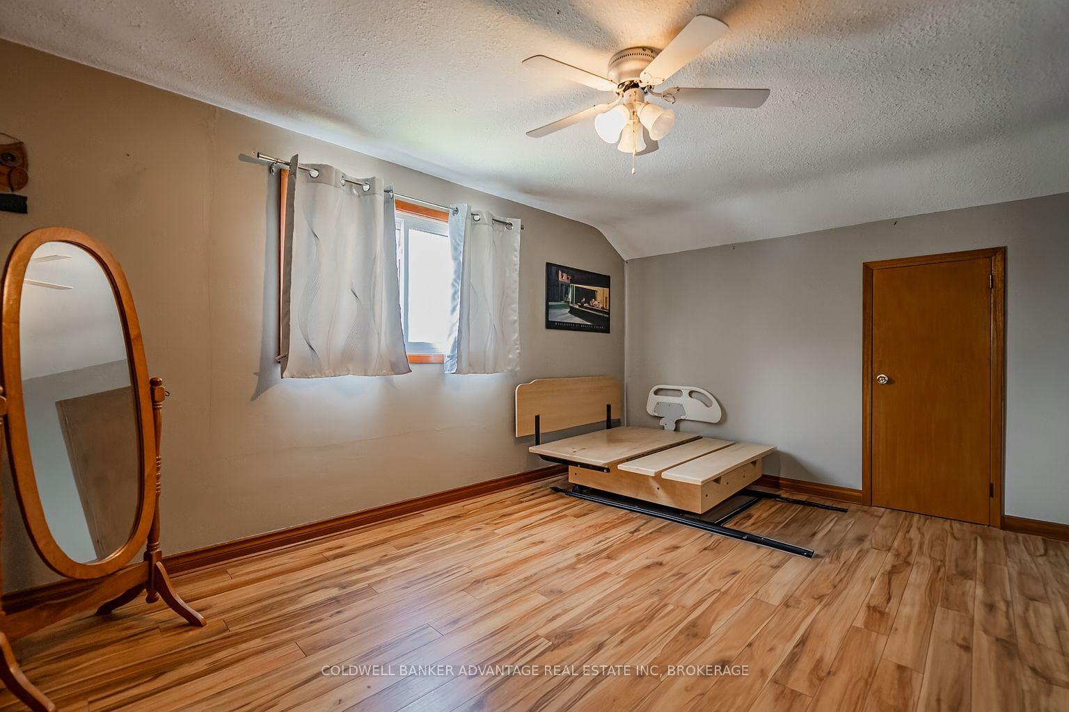 Photo 20 of 104 Wallace Avenue S, Welland, Lincoln/Crowland — HOMEH