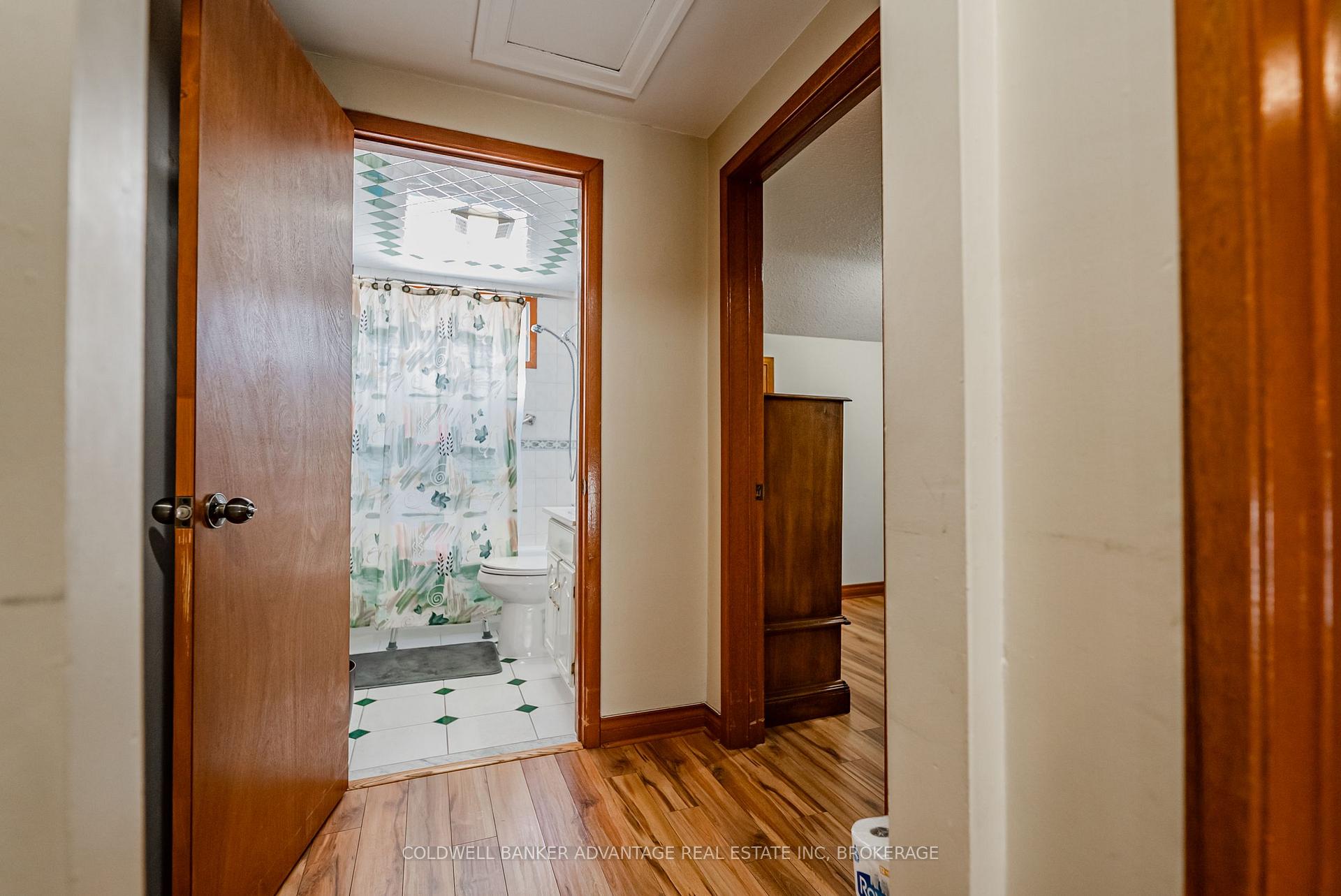 Photo 23 of 104 Wallace Avenue S, Welland, Lincoln/Crowland — HOMEH