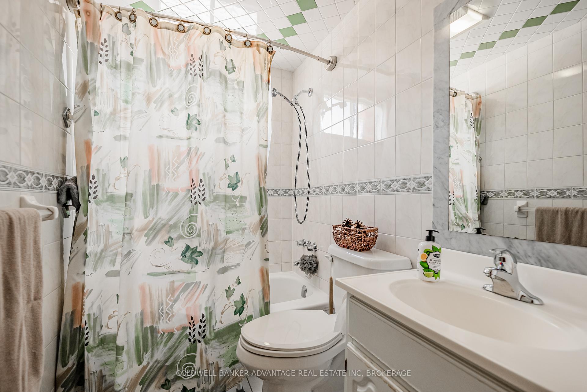 Photo 24 of 104 Wallace Avenue S, Welland, Lincoln/Crowland — HOMEH
