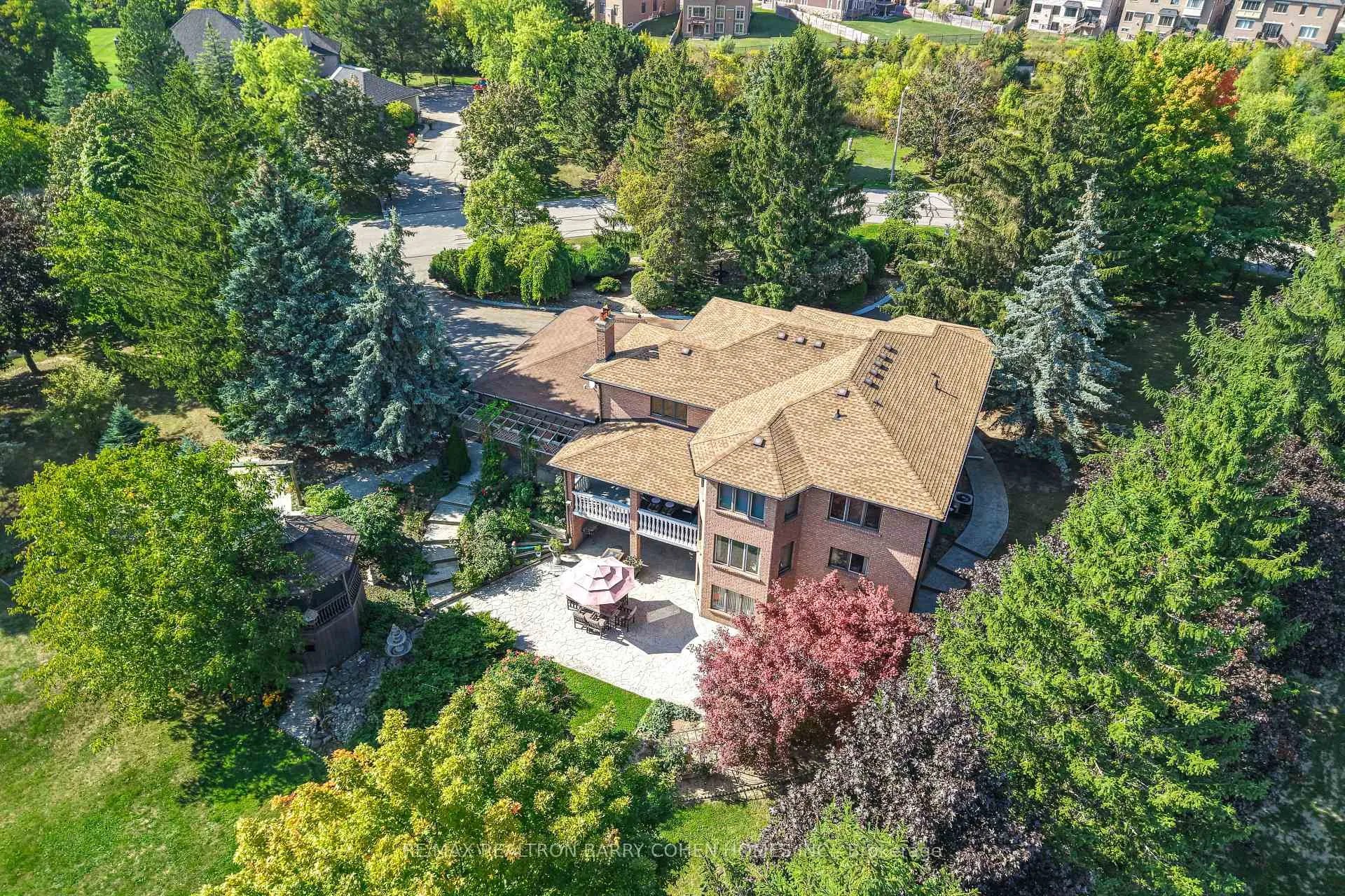 Photo 7 of 160 Millwood Parkway, Vaughan, Vellore Village — HOMEH