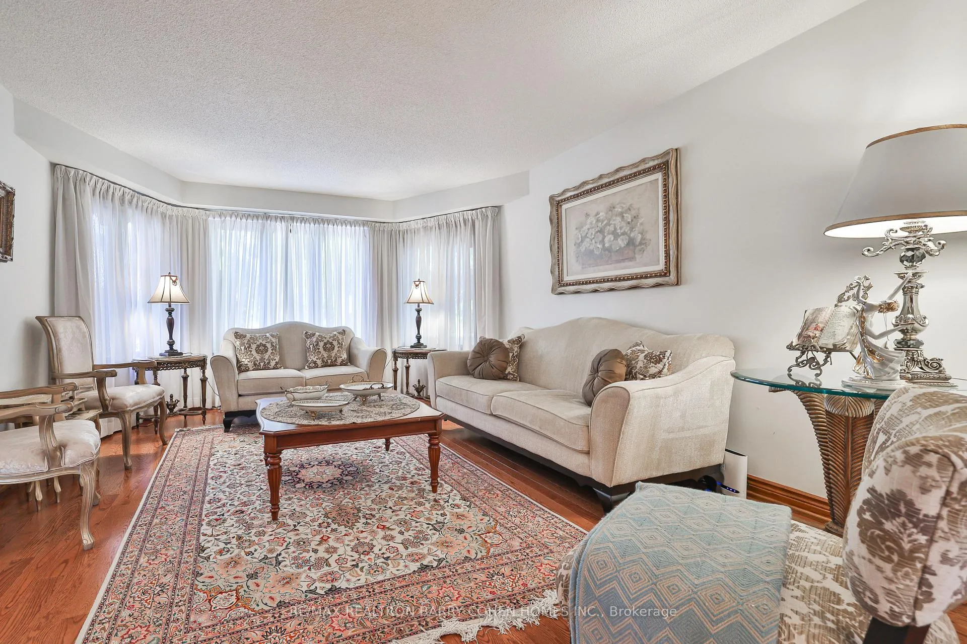 Photo 11 of 160 Millwood Parkway, Vaughan, Vellore Village — HOMEH