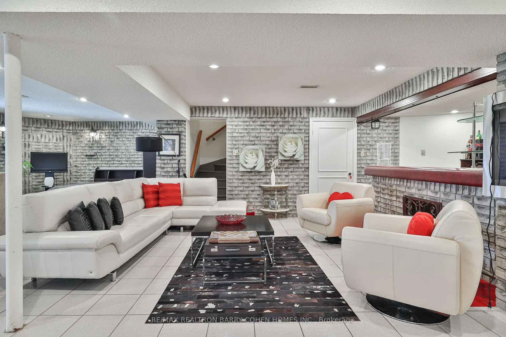 Photo 37 of 160 Millwood Parkway, Vaughan, Vellore Village — HOMEH