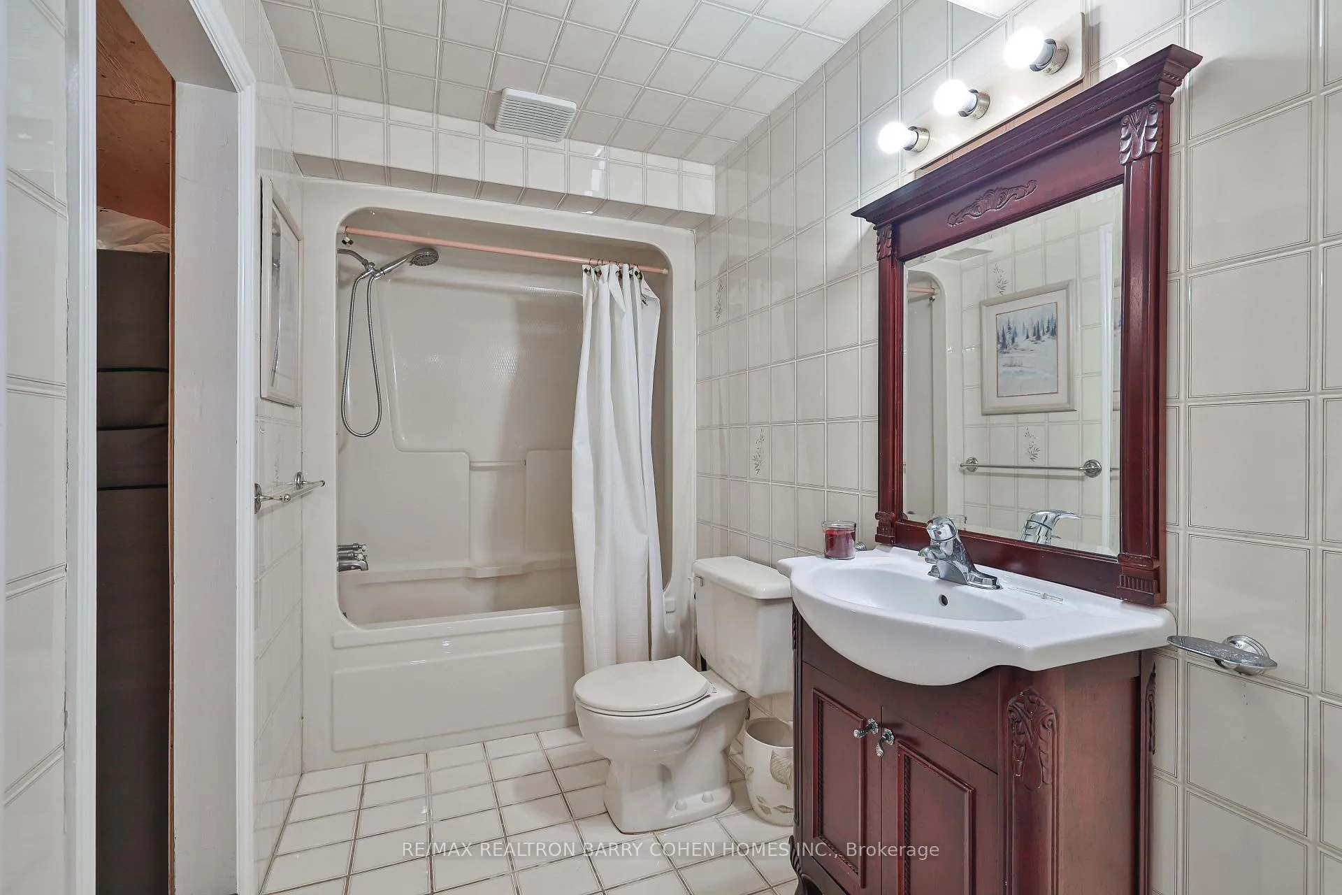 Photo 43 of 160 Millwood Parkway, Vaughan, Vellore Village — HOMEH