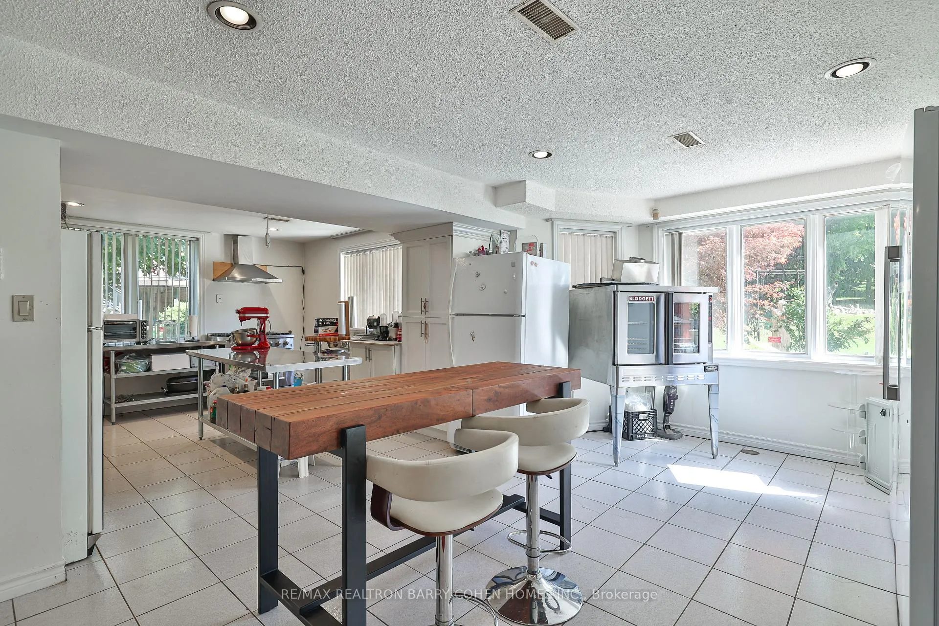 Photo 44 of 160 Millwood Parkway, Vaughan, Vellore Village — HOMEH