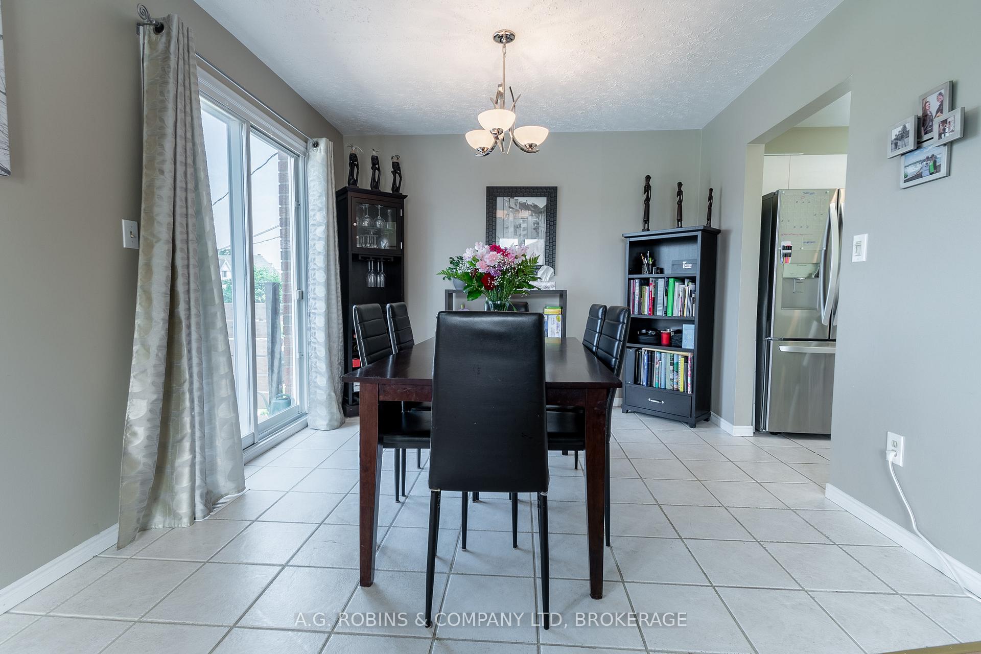 Photo 11 of 465 David Street, Welland, Lincoln/Crowland — HOMEH