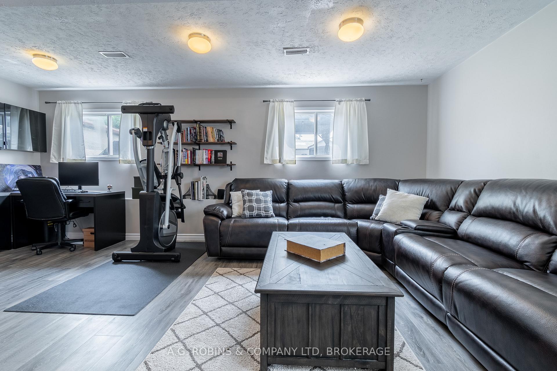 Photo 32 of 465 David Street, Welland, Lincoln/Crowland — HOMEH