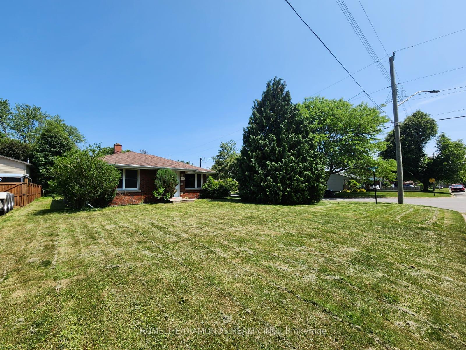 Photo 2 of 546 Lloyd Avenue, Welland, Prince Charles — HOMEH