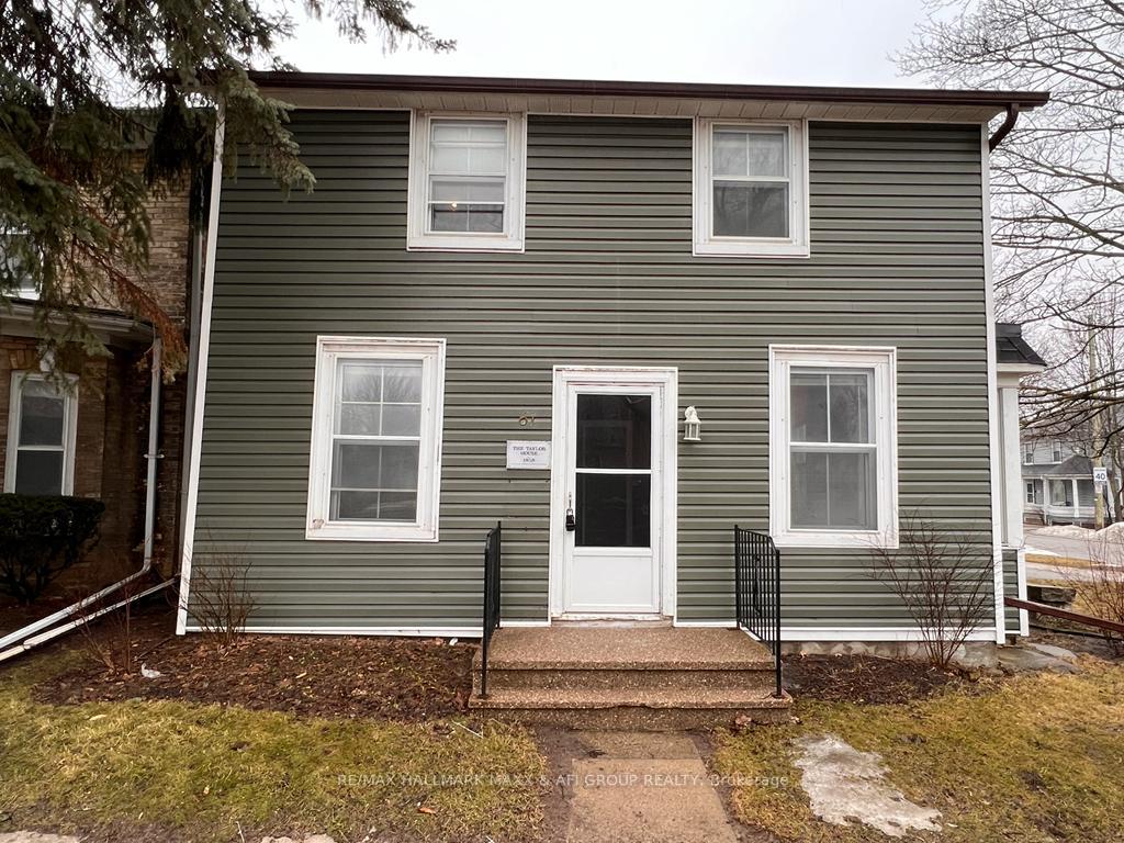 Photo 1 of Unit Front, 61 Wellington Street E, Aurora, Aurora Village — HOMEH