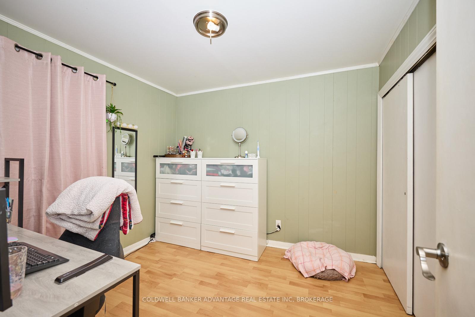 Photo 12 of 112 St Augustine Avenue, Welland, Broadway — HOMEH
