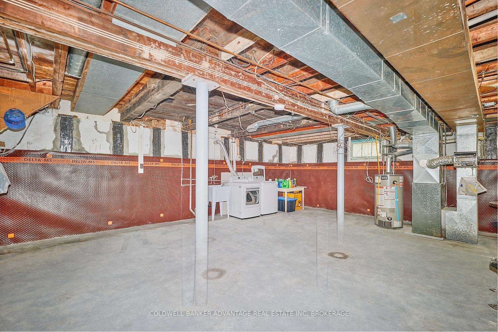 Photo 19 of 112 St Augustine Avenue, Welland, Broadway — HOMEH