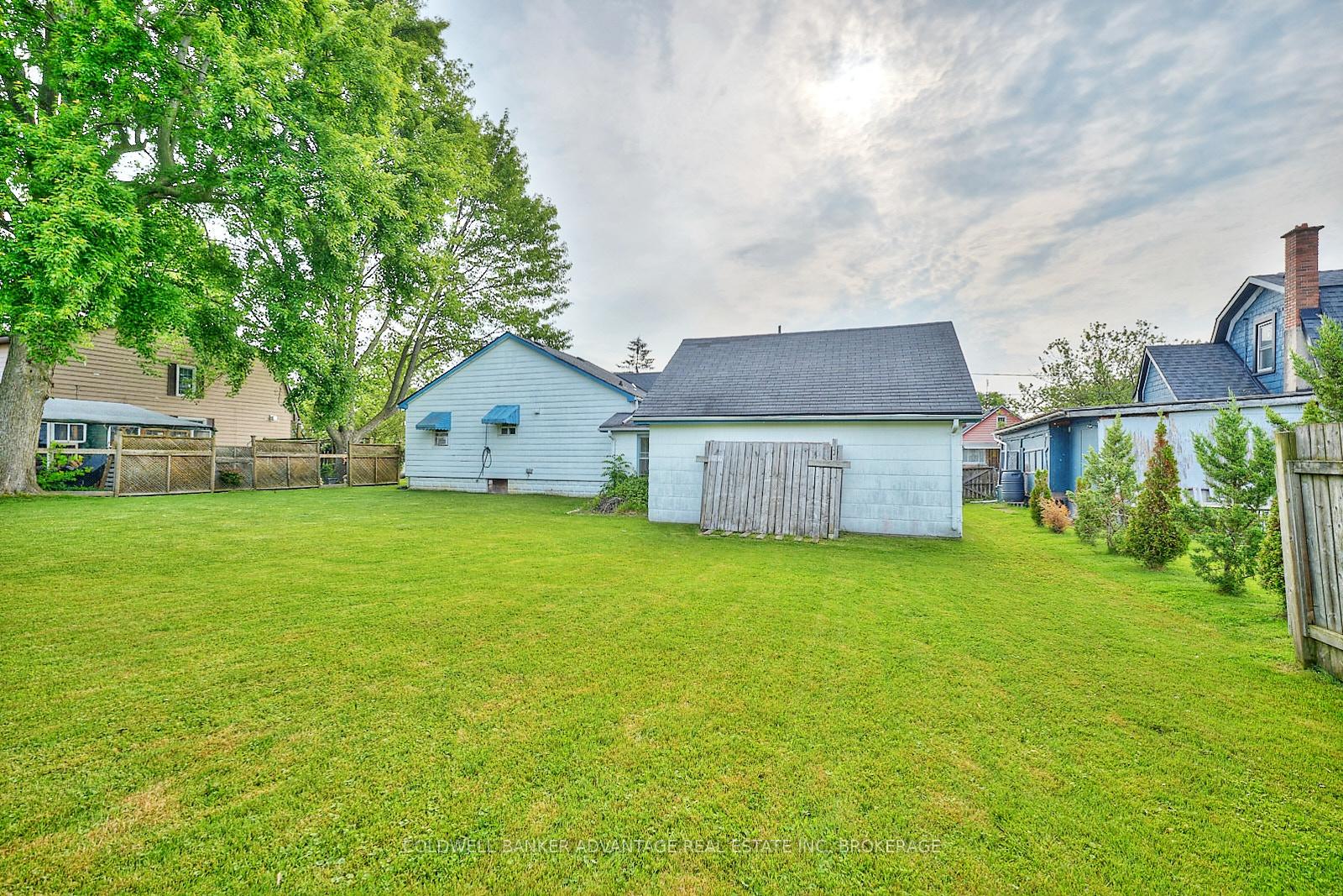 Photo 22 of 112 St Augustine Avenue, Welland, Broadway — HOMEH