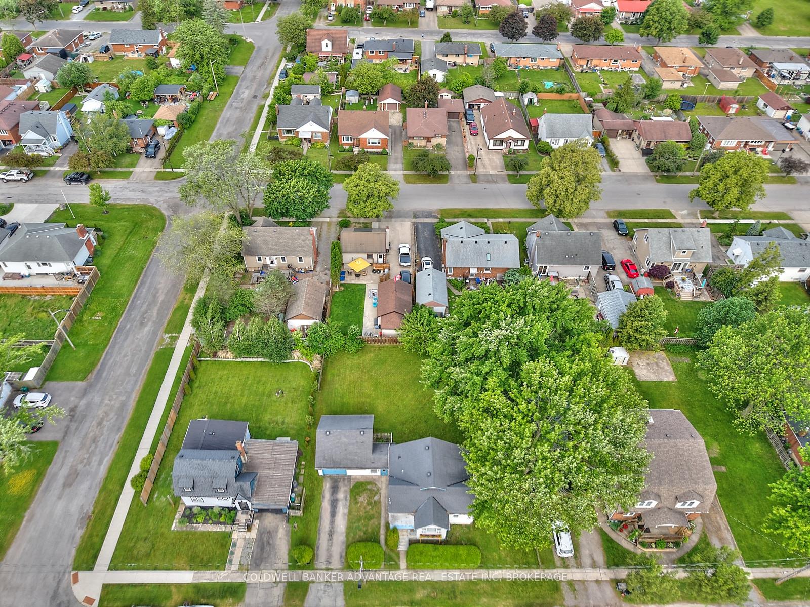Photo 30 of 112 St Augustine Avenue, Welland, Broadway — HOMEH
