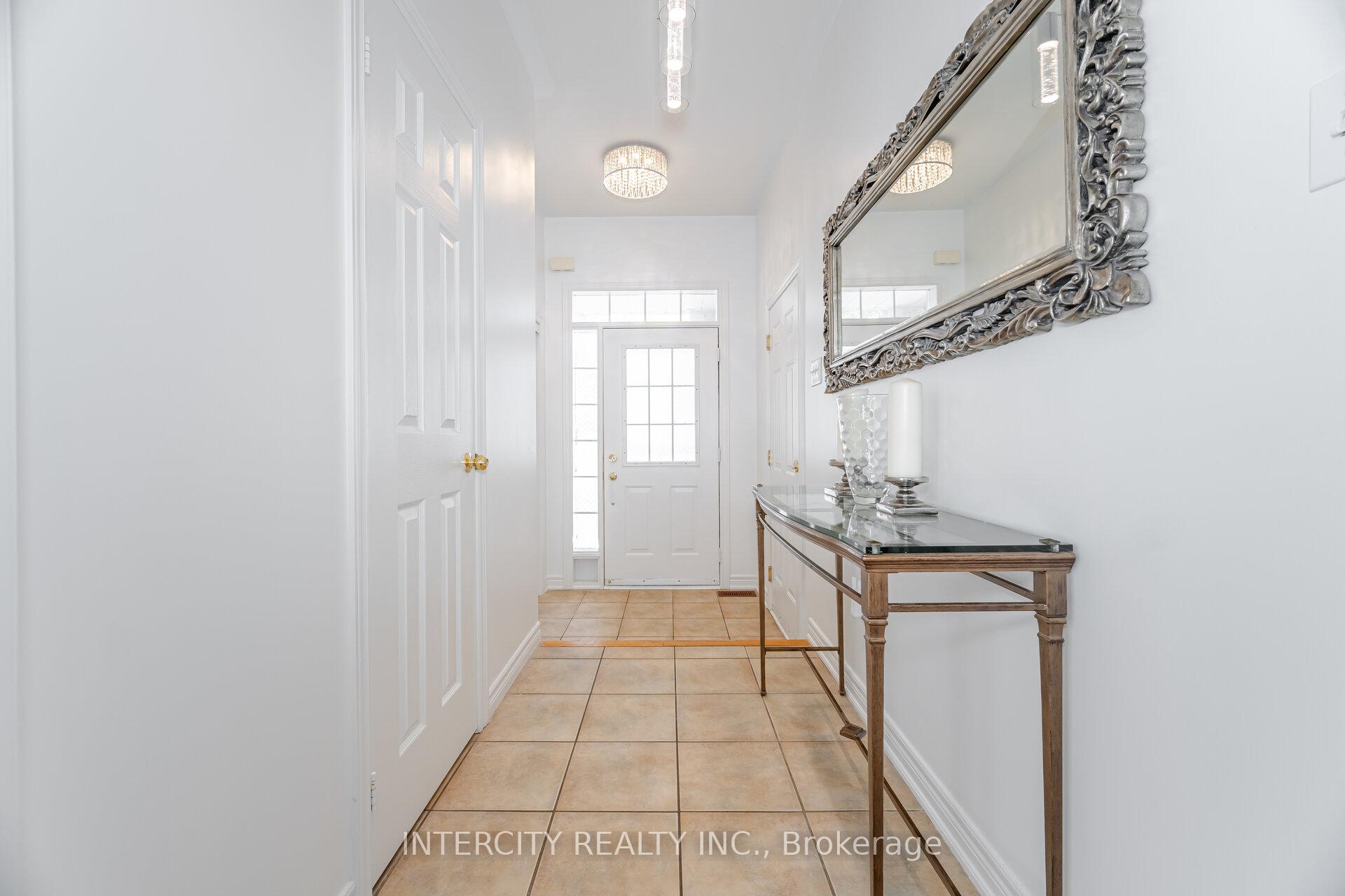 Photo 5 of 167 Terra Road, Vaughan, East Woodbridge — HOMEH