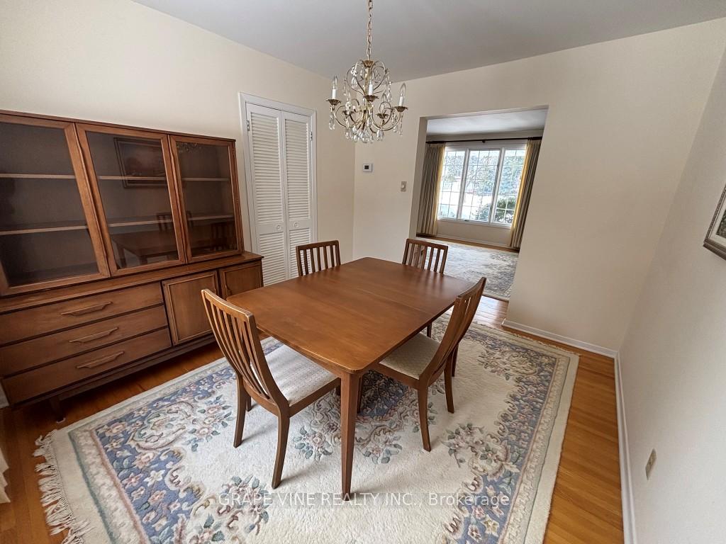 Photo 12 of 2371 Briar Hill Drive, Ottawa, Guildwood Estates - Urbandale Acres — HOMEH