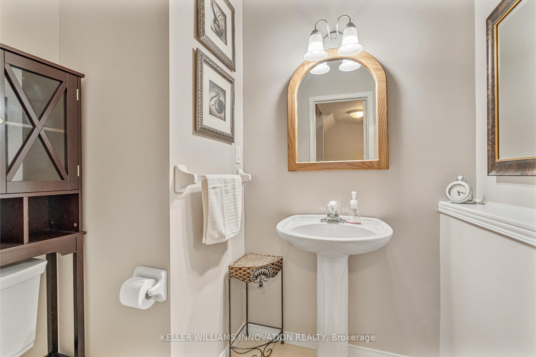 Photo 21 of 598 New Bedford Drive, Waterloo — HOMEH