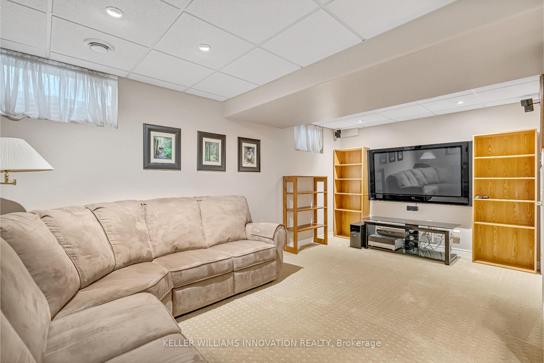 Photo 41 of 598 New Bedford Drive, Waterloo — HOMEH