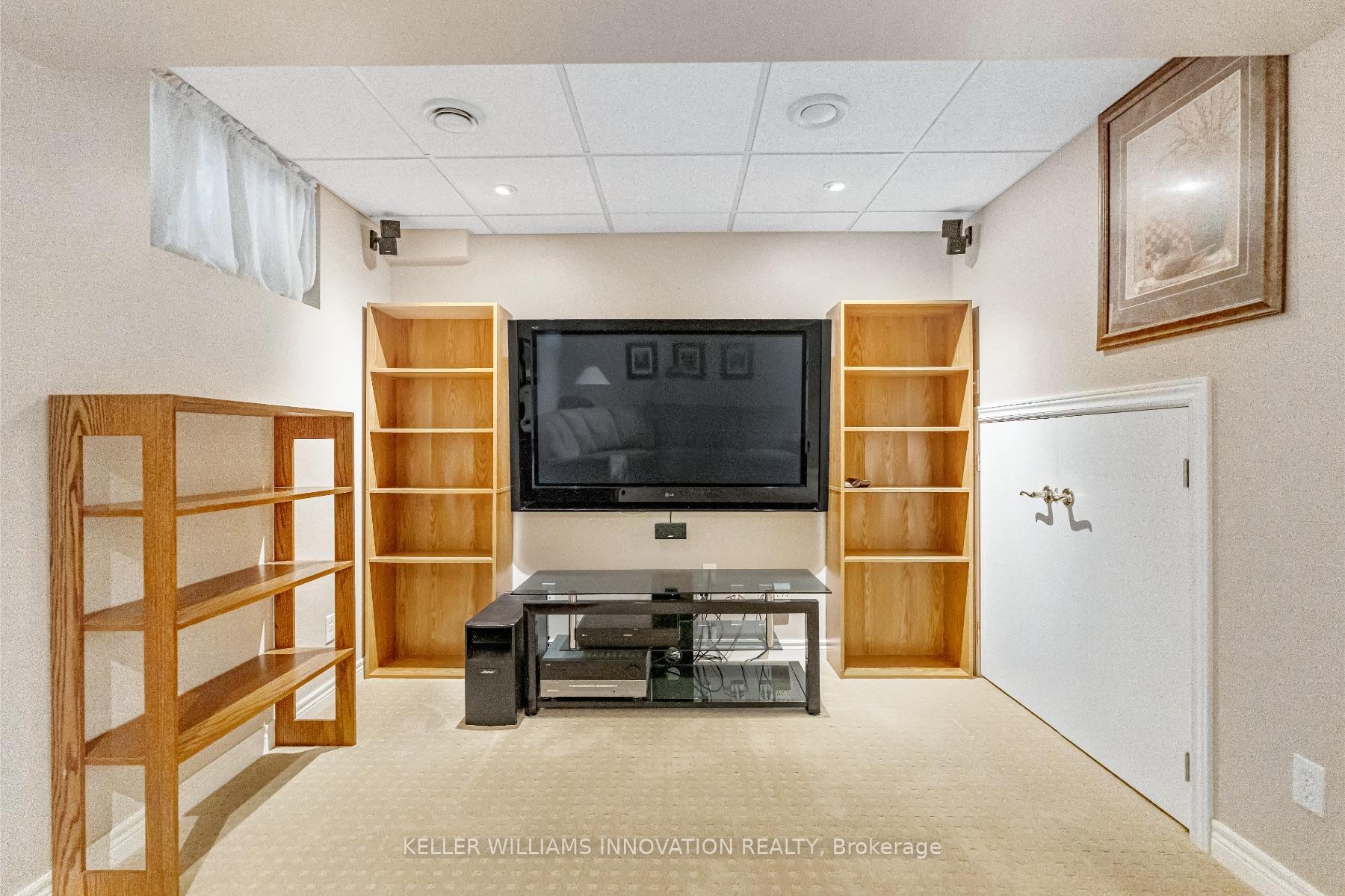 Photo 43 of 598 New Bedford Drive, Waterloo — HOMEH