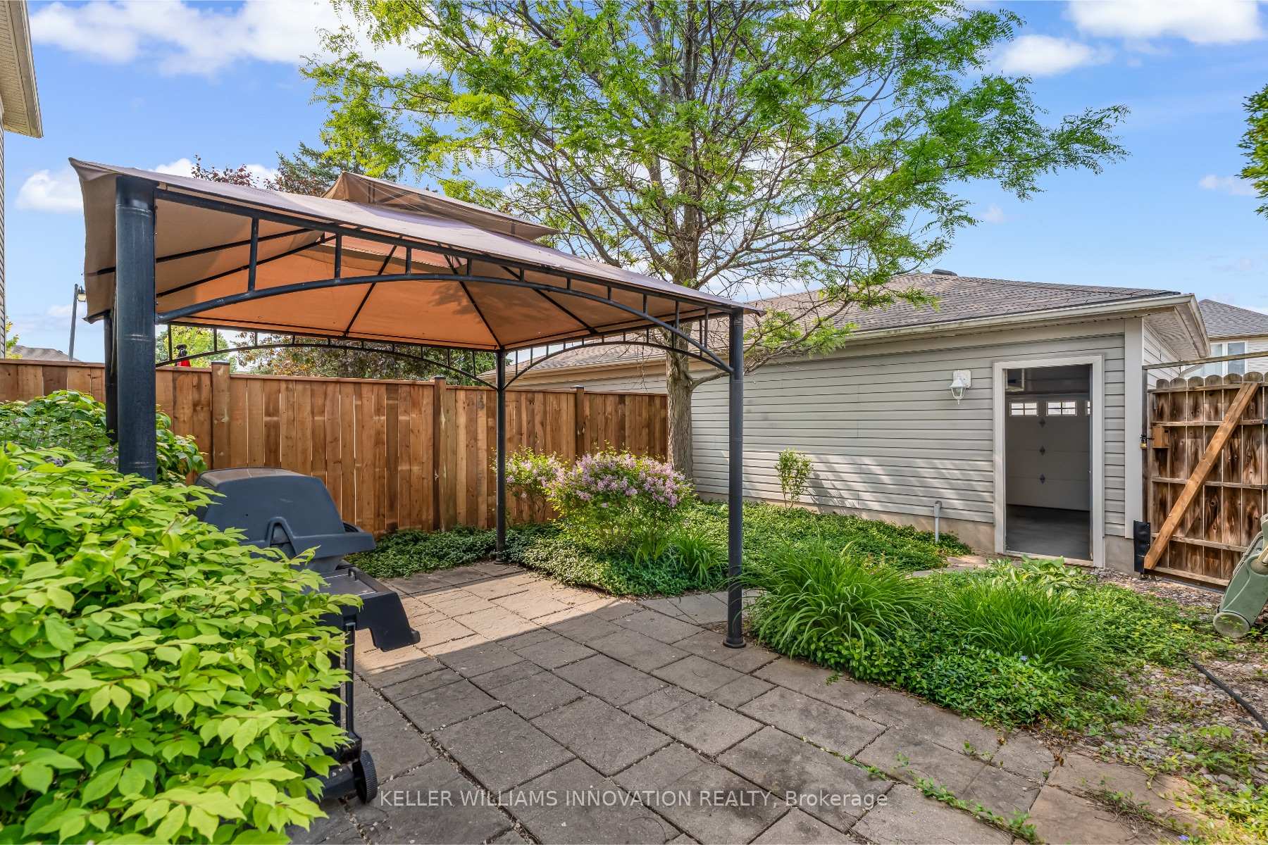 Photo 48 of 598 New Bedford Drive, Waterloo — HOMEH