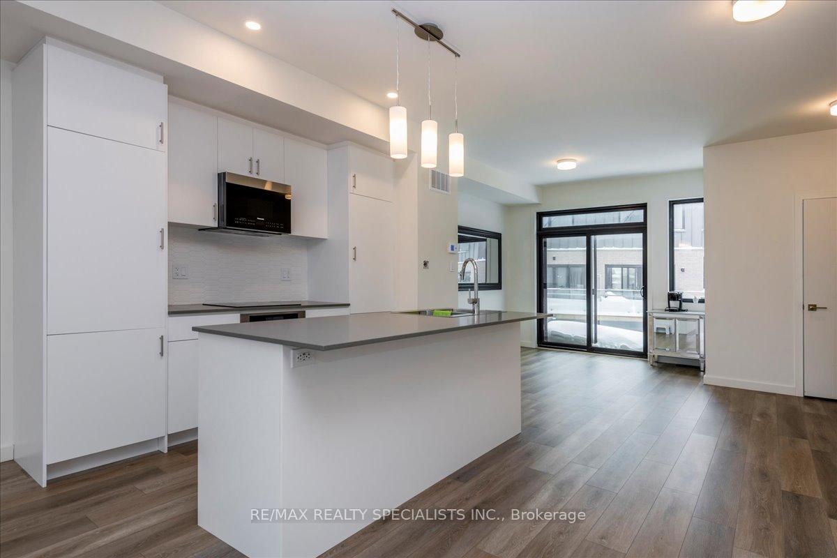Photo 7 of 34 Rainwater Lane, Barrie, Holly — HOMEH