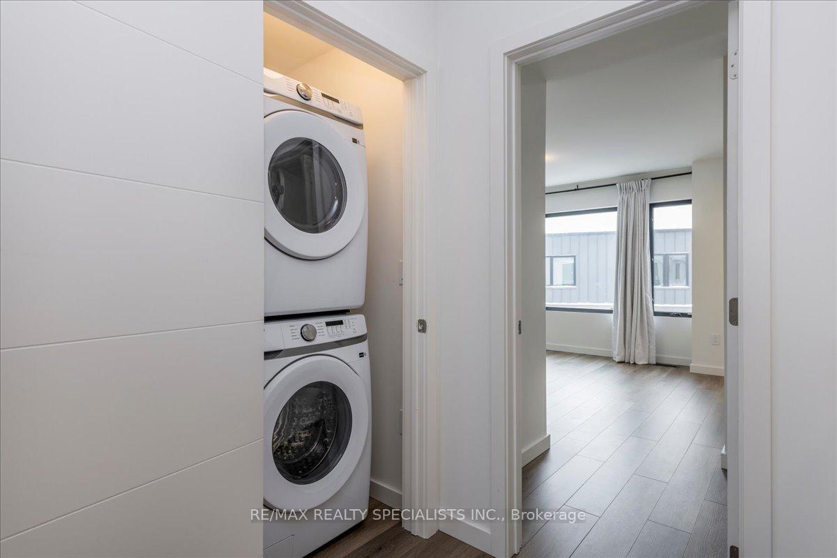 Photo 19 of 34 Rainwater Lane, Barrie, Holly — HOMEH