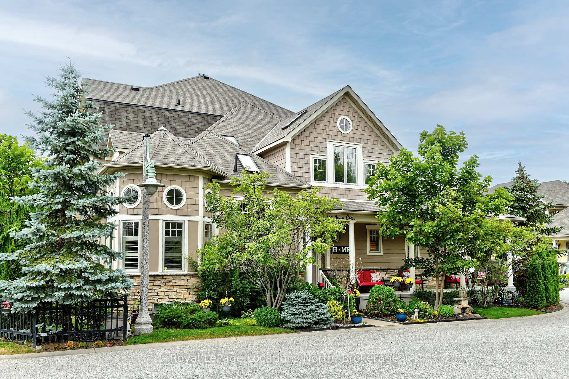 Photo 1 of 8 Covington Blue Crescent, Wasaga Beach — HOMEH