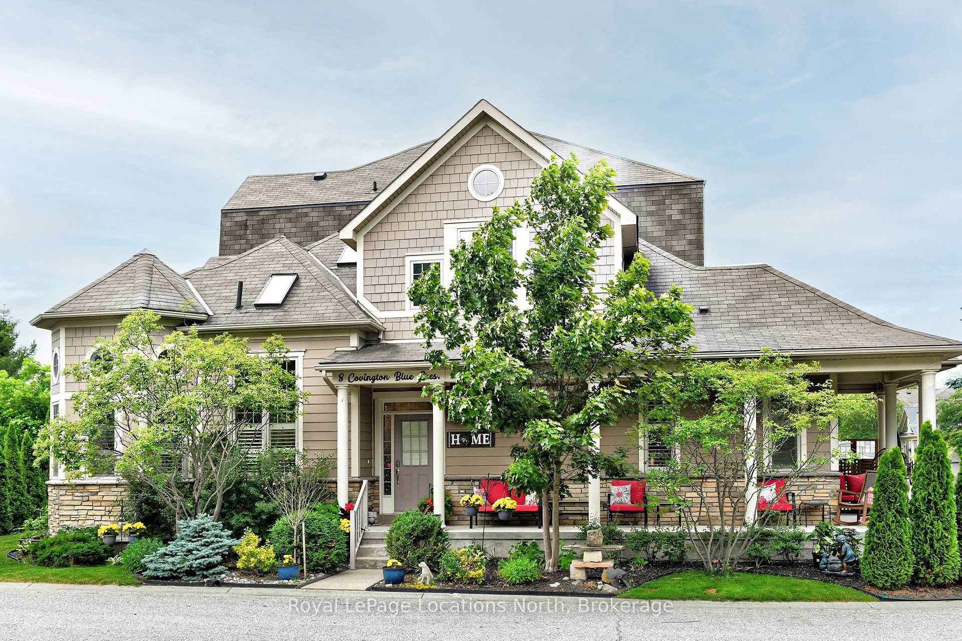 Photo 2 of 8 Covington Blue Crescent, Wasaga Beach — HOMEH