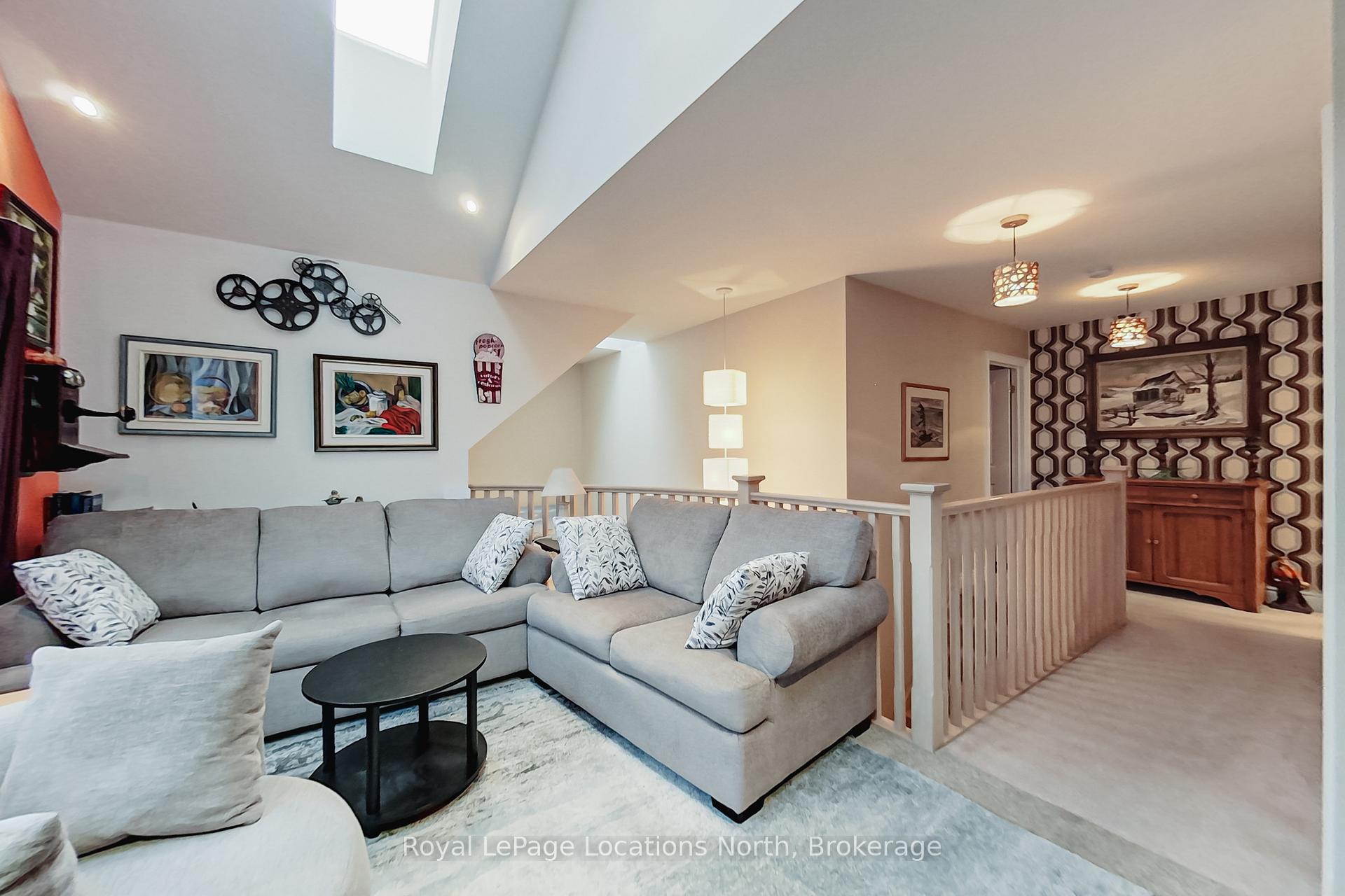 Photo 28 of 8 Covington Blue Crescent, Wasaga Beach — HOMEH