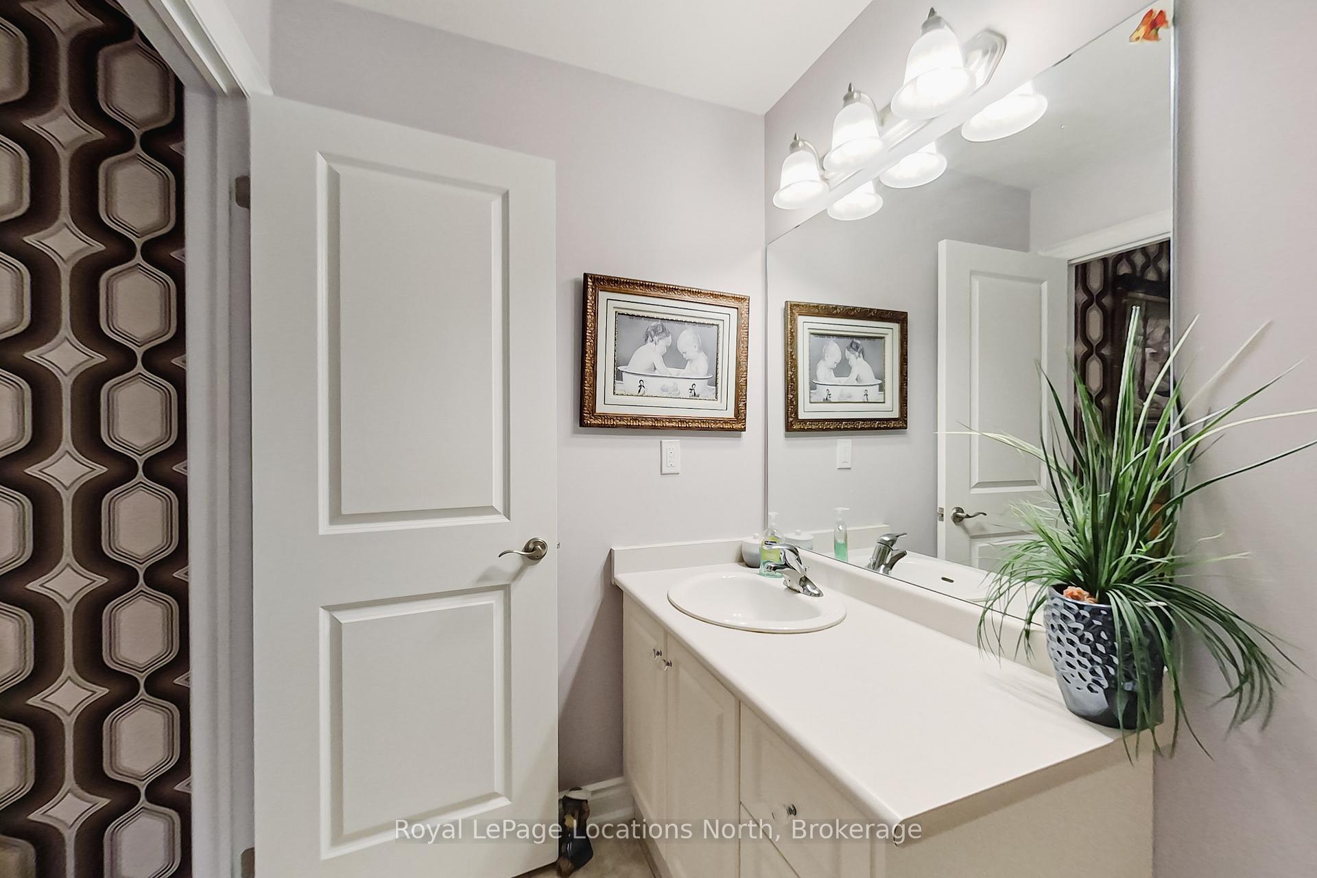 Photo 31 of 8 Covington Blue Crescent, Wasaga Beach — HOMEH