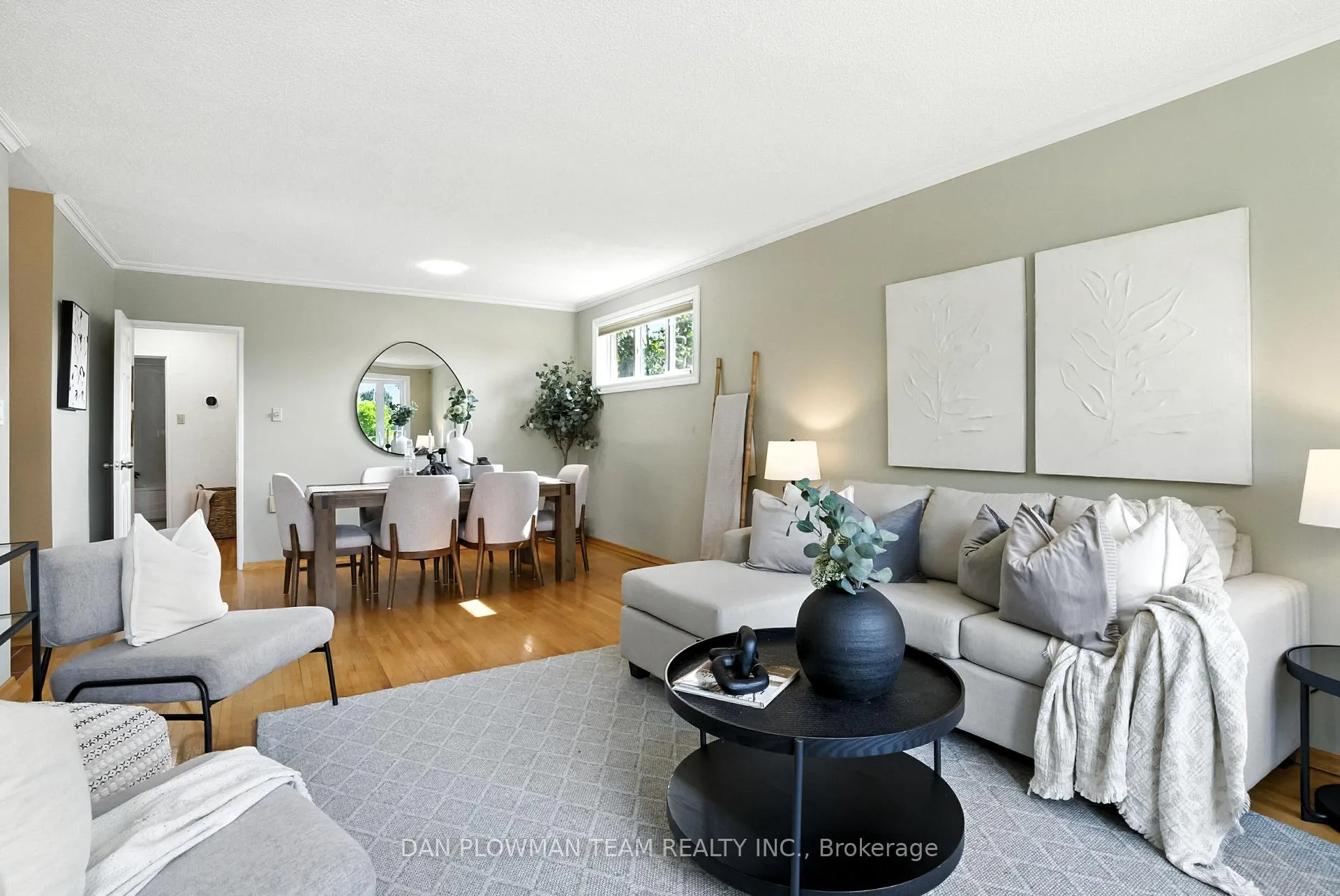 Photo 7 of 1001 Wardman Crescent, Whitby, Williamsburg — HOMEH