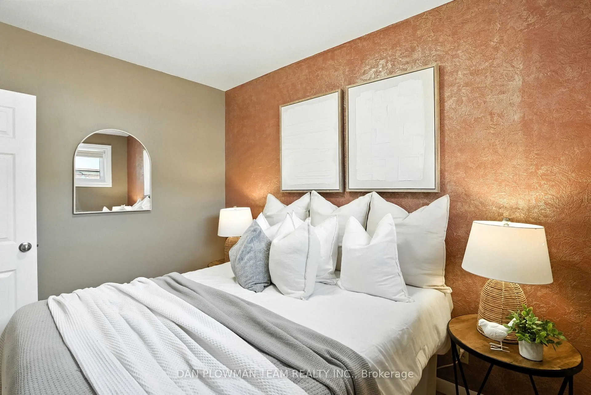 Photo 18 of 1001 Wardman Crescent, Whitby, Williamsburg — HOMEH